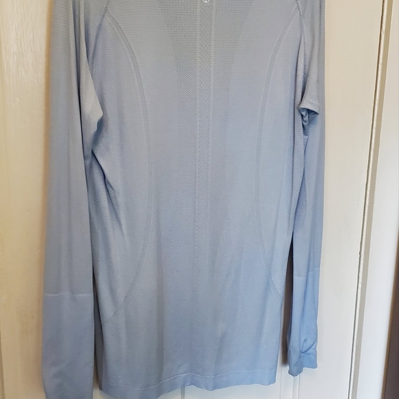 Sz 12 Lululemon long sleeve - Picture 3 of 5
